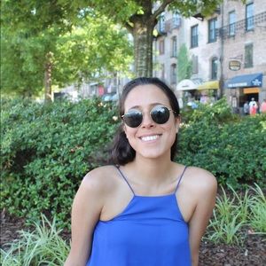 Meet your Posher, Victoria